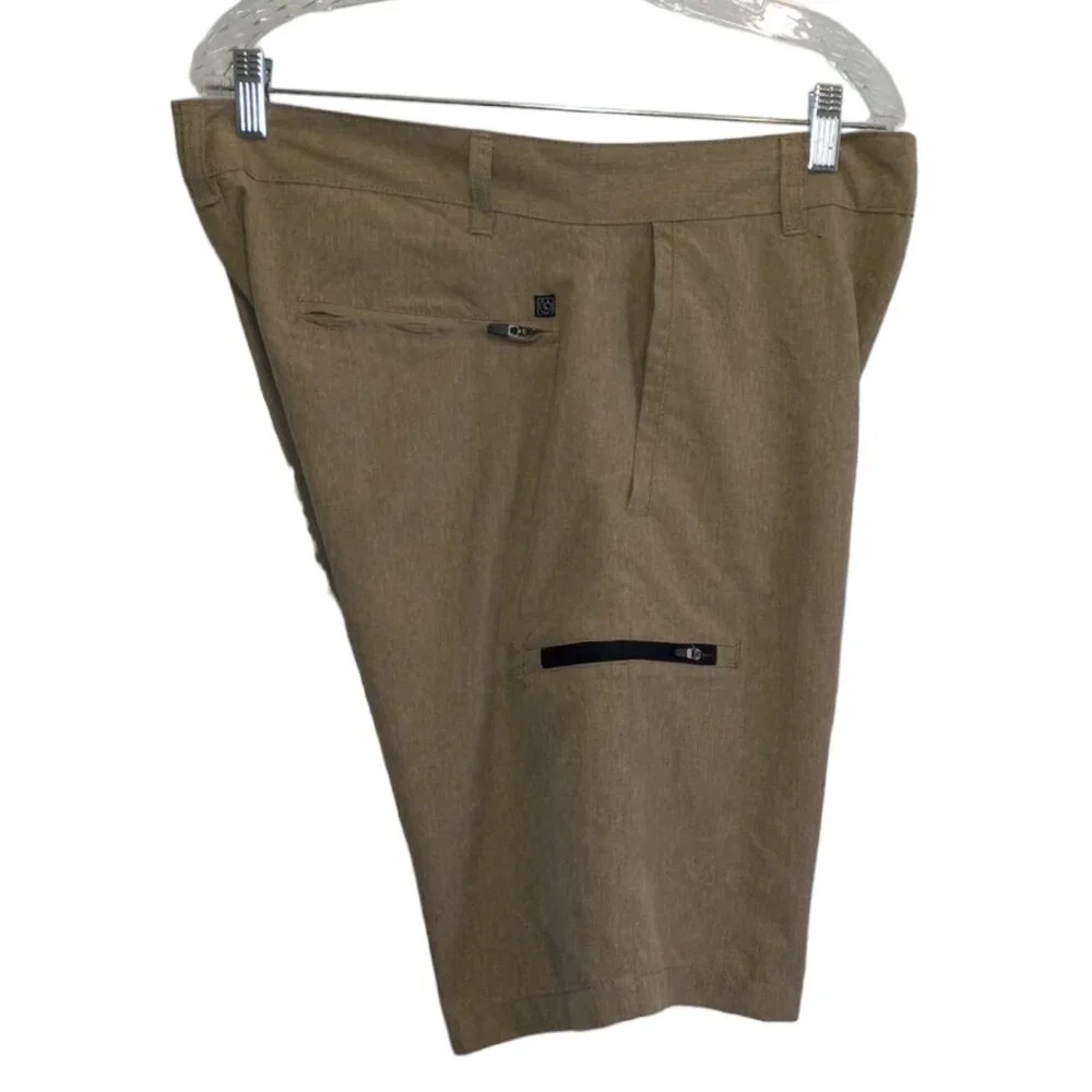 Burnside Men’s Khaki Shorts Sz 34 Lightweight Zip Pockets Casual 10” Inseam